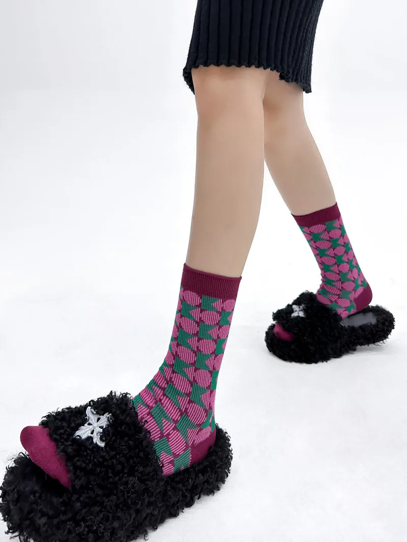 Women's Vintage Geometric Socks Mid-Tube Socks Double Needle Double Path Fashion Design Cotton Socks