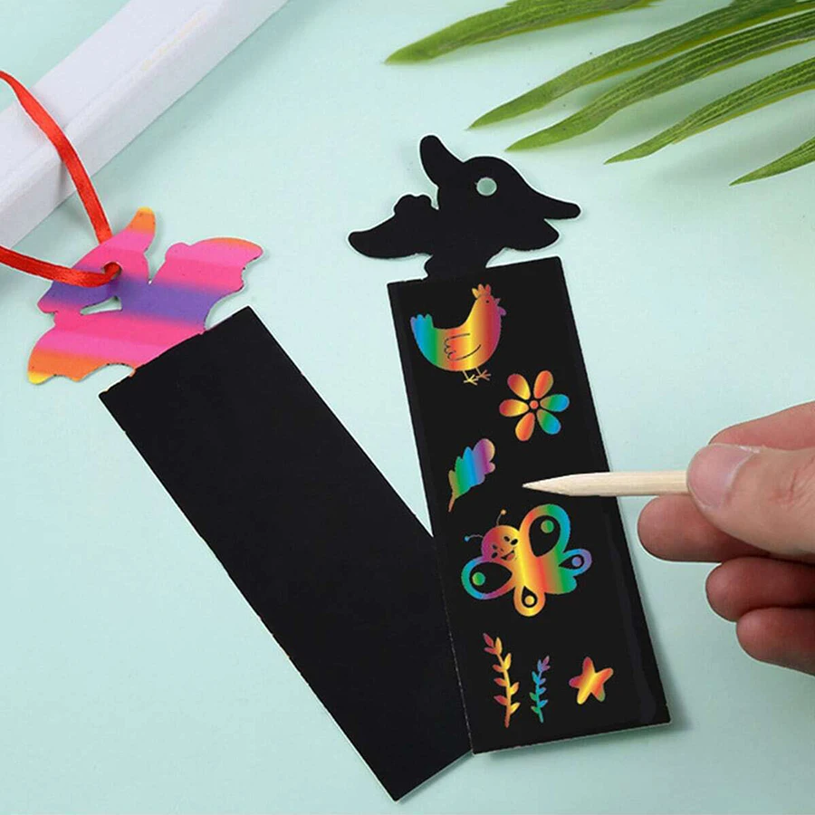 12pcs/set Bookmark Scratching Painting Paper 4 Themes Available 12 Styles Ship Random Mini Handmade DIY Scratching Drawing Toys