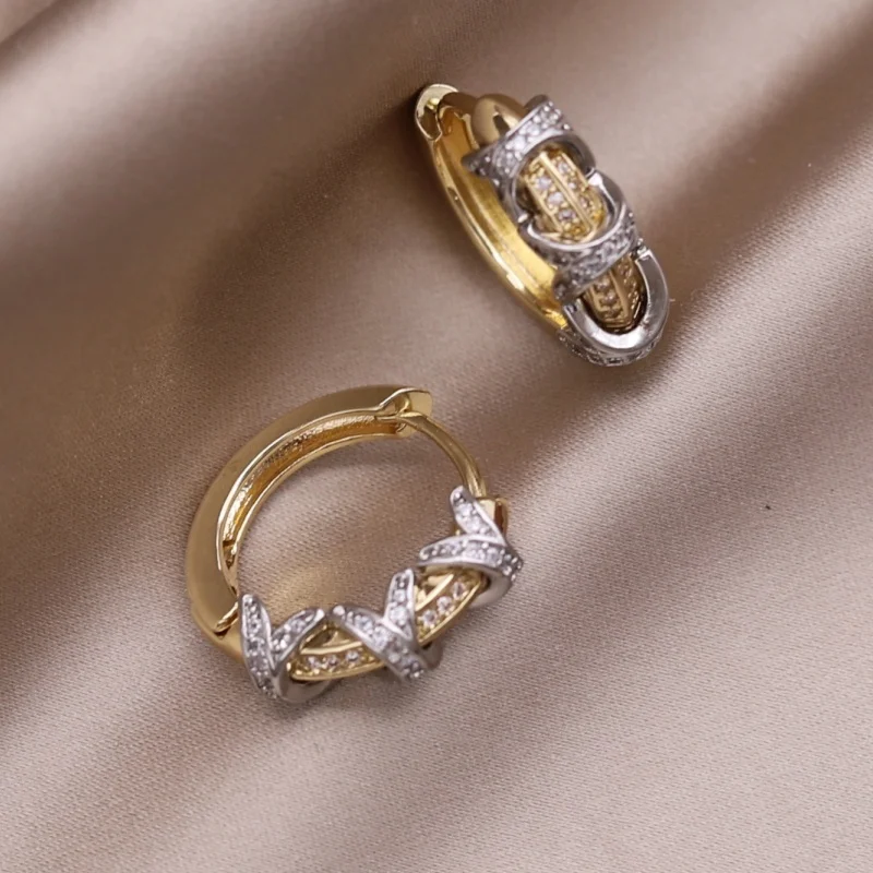 2025 Korean new design fashion jewelry two-color plated simple zircon cross earrings elegant women's daily work accessories