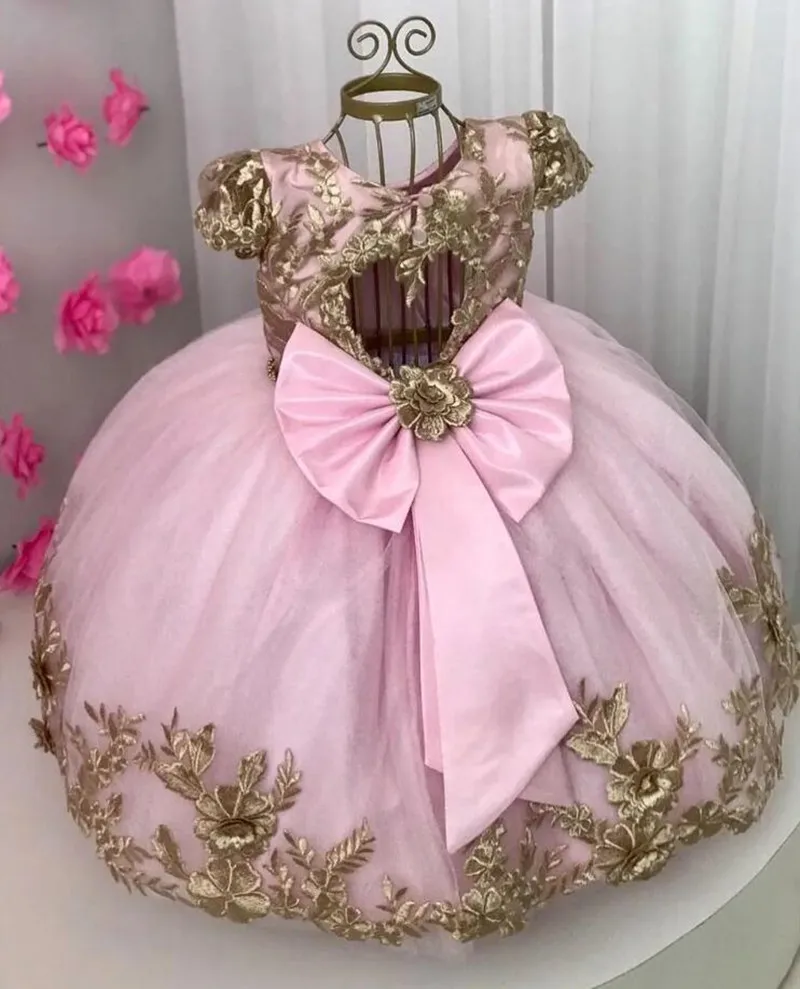 

Baby Pink Ball Gown Flower Girl Dresses For Wedding Cap Sleeves Beaded Appliqued Pageant Gowns Tulle First Birthday Dress