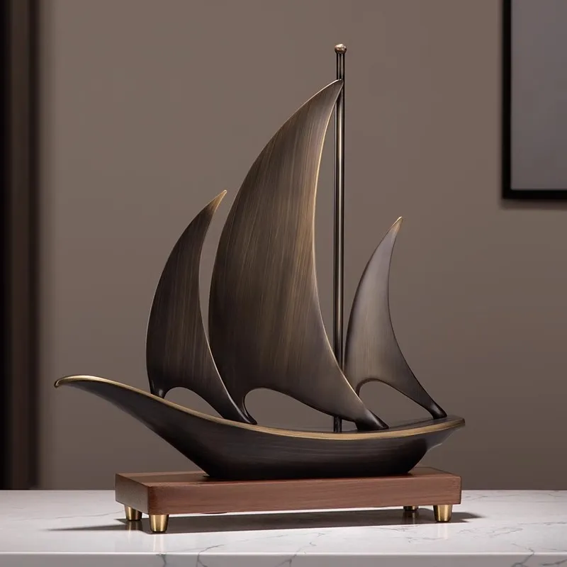 

Smooth sailing brass sailing ship high-end light luxury desktop ornament