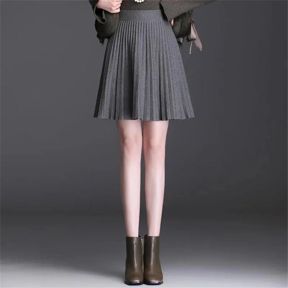 

2023 Sexy Pleated Mini Skirt Female Black Khaki Gray Autumn Winter Warm Knitted Skirts Women Fashion Elastic High Waist Skirts