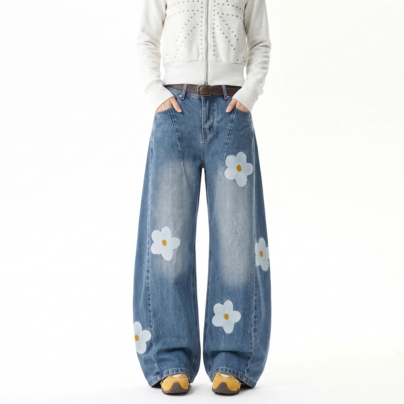 Autumn and Winter American Retro Towel Embroidered Flower Scimitar Jeans Men Women Loose Casual Trend Straight Trousers