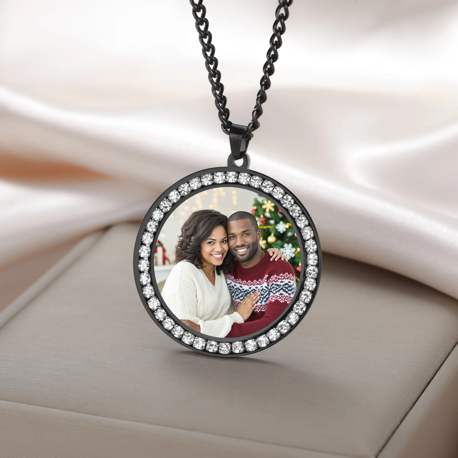 COOLTIME Personalisierte Foto-Halskette, personalisierte Erinnerungsmedaillons, Bild-Anhänger-Halskette, Schmuck, Geschenk für Sie und Ihn – Detail 6