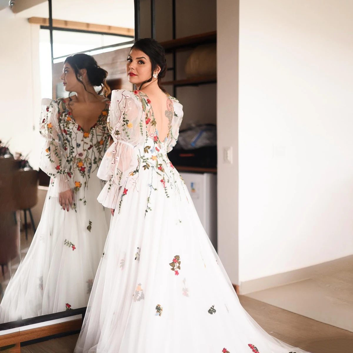Customized Colorful V Neck Puffy Wedding Ball Gowns Backless Long Bubble Sleeves Embroidered Wildflowers Lace Unique Bride Dress