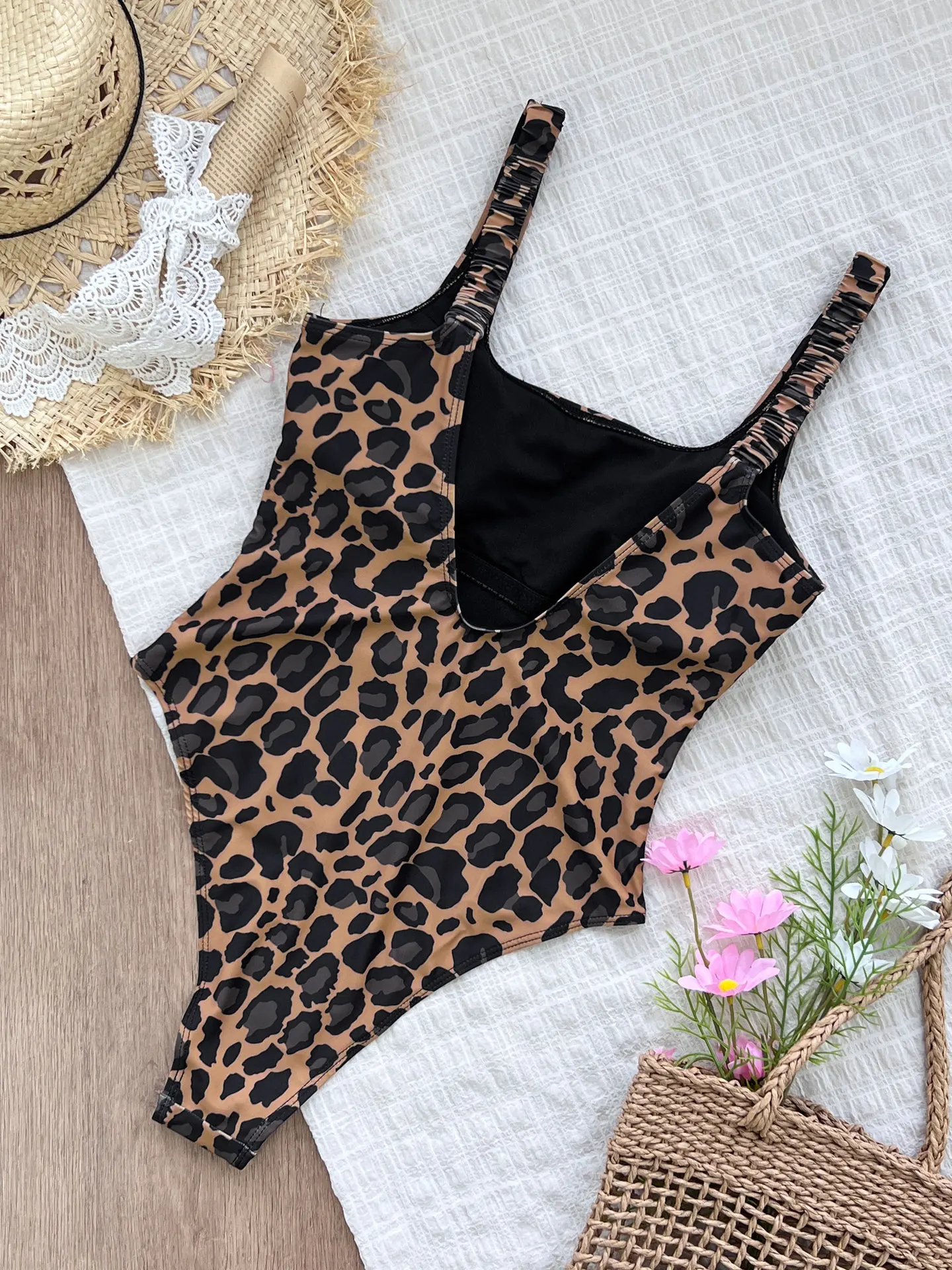 2025 One Piece Slim Vintage ชุดว่ายน้ําผู้หญิงชุดว่ายน้ําเซ็กซี่ Bathers ชุดว่ายน้ําว่ายน้ําว่ายน้ําชุดบอดี้สูทหญิง Beachwear ฤดูร้อน Monokini