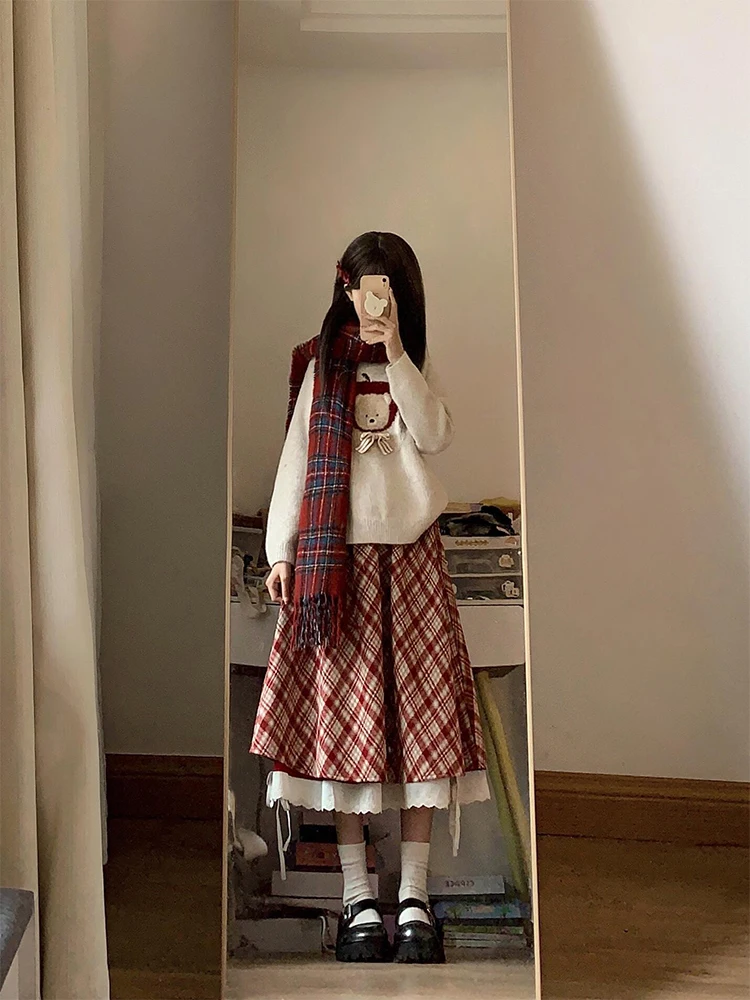 

Adorable Bear Pattern Knitted Sweater Skirt Set Vintage Plaid Skirt Autumn Winter loween New Year Women's Faion Ens...