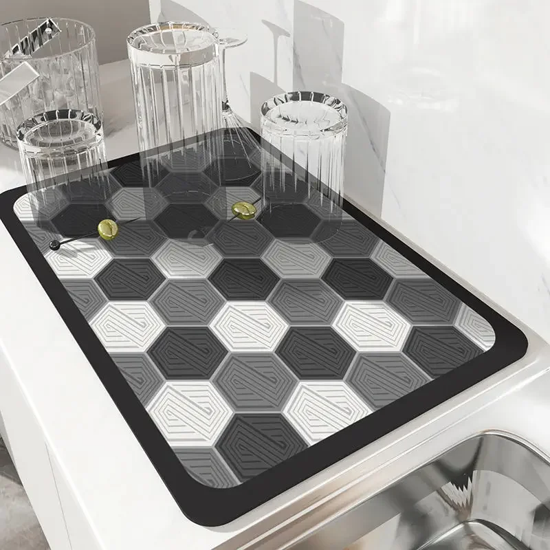 Kitchen countertop suction pad, bar cup drain, dishes dry, leave-in insulation pad