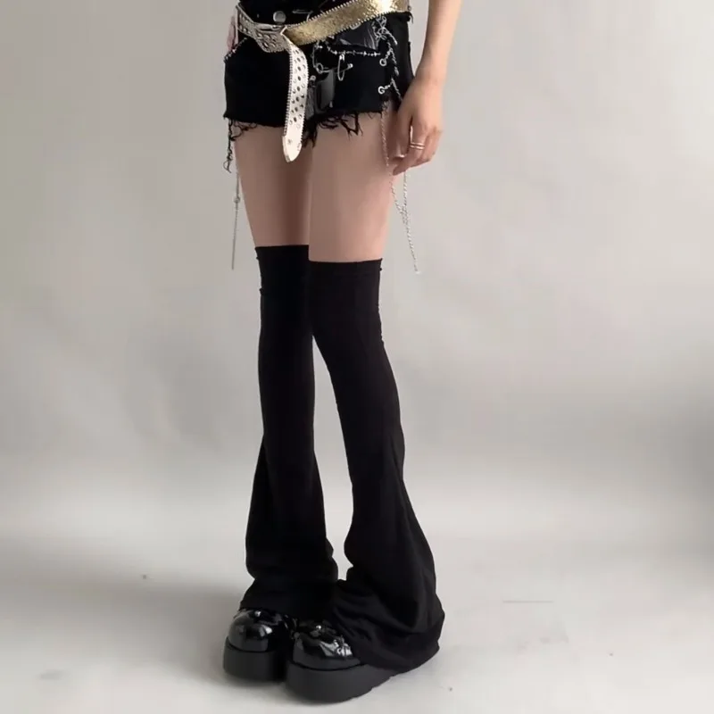 meias-goticas-lolita-y2k-pretas-e-brancas-acima-do-joelho-punhos-em-forma-de-chifre-aquecedores-de-pernas-para-cosplay-meias-para-mulheres
