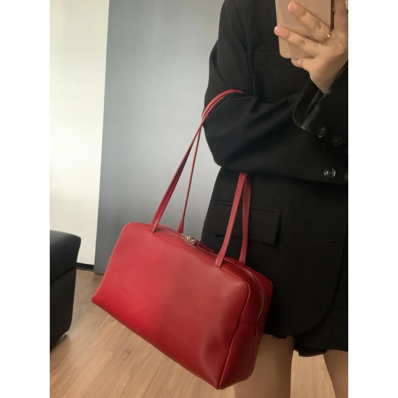 

Новая подлинная кожаная сумка для боулинга для женщин, большая вместимость, простая повседневная сумка через плечо, роскошная высококачественная ручная сумка Boston