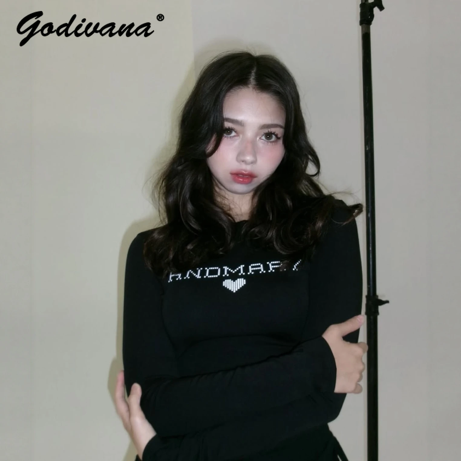 

Japanese Style New Female Autumn Slimming High Elasticity Bowknot Letter Long Sleeve T-Shirt Girls Black and White Top Shirts