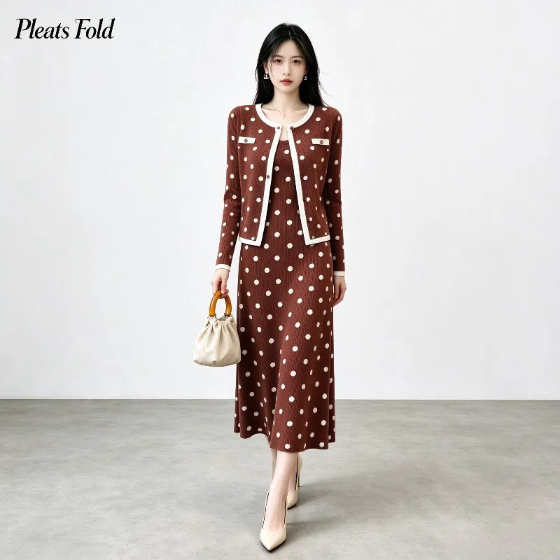 New 2026 Spring and Autumn Women's Plus Size Polka Dot Set, Women's Color-Block Cardigan and Pleated Dress Two-Piece Set Pleat
