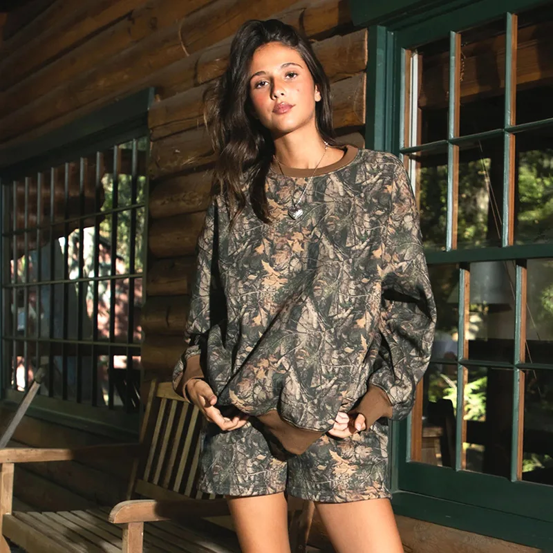 Y25ST448 Conjunto de pantalones cortos elásticos de cintura alta para mujer, jersey de cuello redondo, suéter estampado, deportes de ocio, otoño europeo y americano