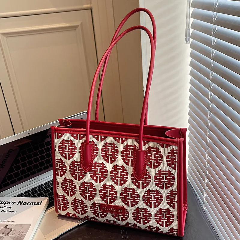 

2025 Red Celebration Tote Bag Elegant Bridal Shoulder Purse for Women Wedding Party Festive Crossbody Bag