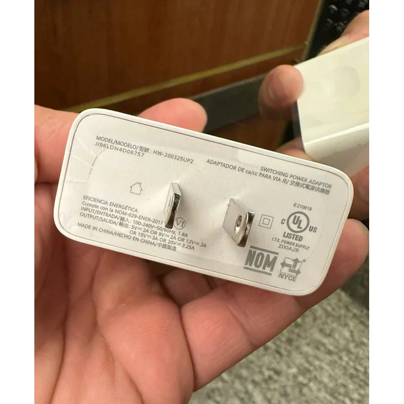 

зарядное устройство 65 Вт для адаптера Huawei Mate 60 Pro+512G Master Edition HW-200325UP2