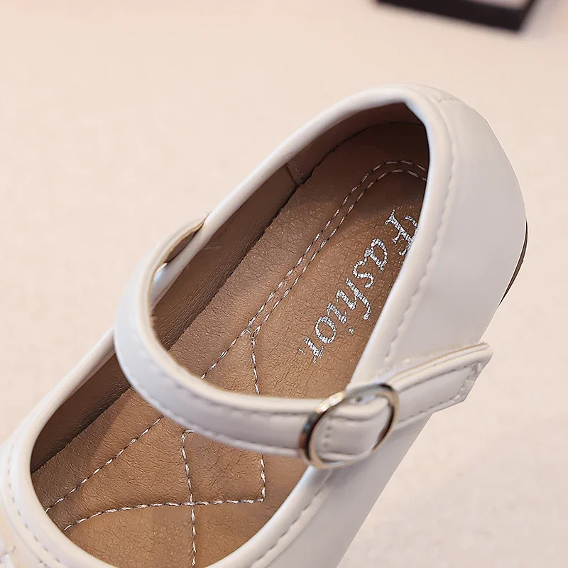 Mary Jane Schuhe für Mädchen, Ballerinas mit Schleife und Schnalle für Kleinkinder, weiche Prinzessinnen-Partyschuhe mit Metallschnalle, Schuhe mit Lederoptik für kleine Mädchen. – Detail 6