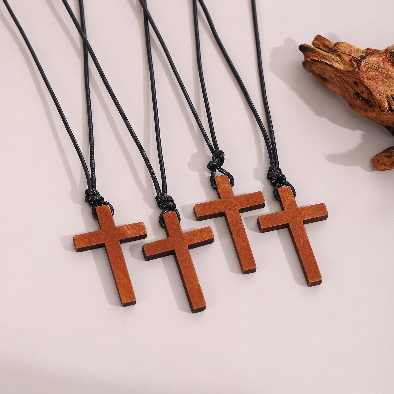 

New Retro Wooden Cross Pendant Necklace Vintage Missionary Long Rope Necklace Men's and Women's Fashion Jewelry Accessories