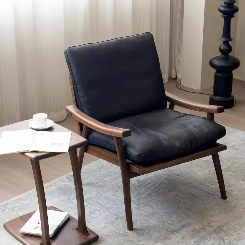 الجوز الأسود الشمال كرسي ترفيهي فردي غرفة المعيشة المنزلية كرسي الدراسة ضوء الجلود الفاخرة كرسي أريكة من الخشب الصلب