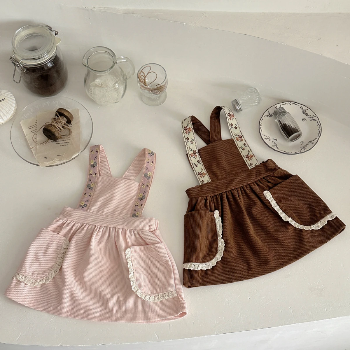 

Комплект одежды в корейском стиле для маленьких мальчиков и девочек, юбка на бретелях, дышащая повседневная милая домашняя весенне-осенняя одежда, товары для новорожденных