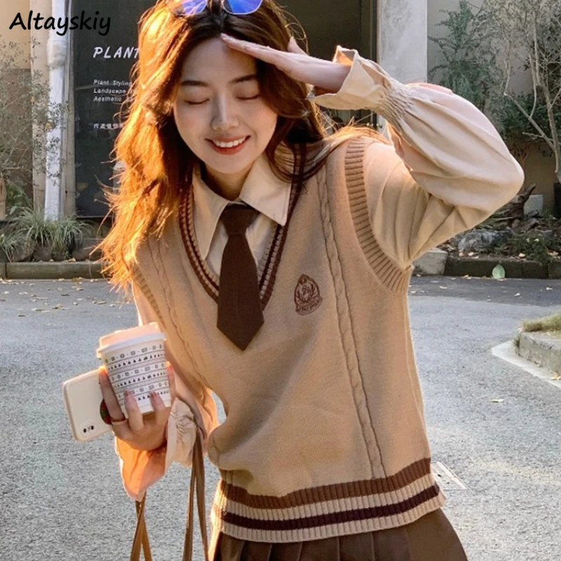 

England Preppy V-neck Sweater Vests for Women Cute Schoolgirls Autumn Sleeveless Knitwear Tops Young Fashionable Loose New Style