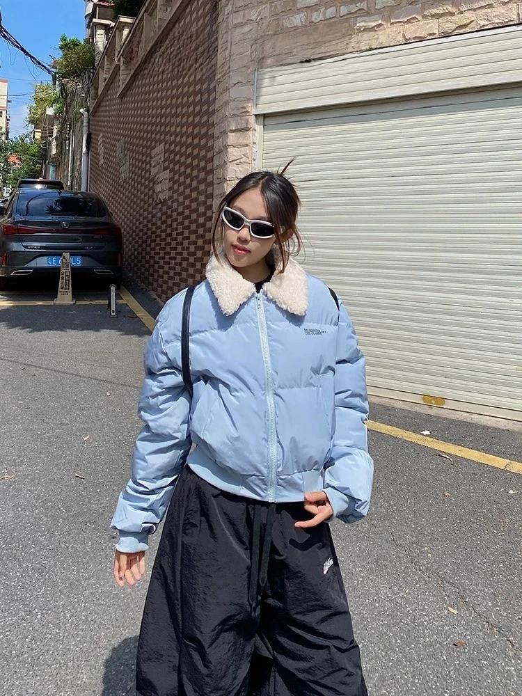 

Утепленная женская зимняя куртка больших размеров с воротником из овечьей шерсти, свободного кроя, на молнии, короткая, стильная, для повседневной носки