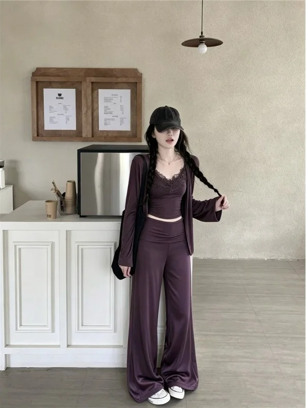 Korean Style Lace Trim Comfortable Casual Set with Chest Pad And Belt 2026 Autumn Fashion Three-Piece Women's Ensemble