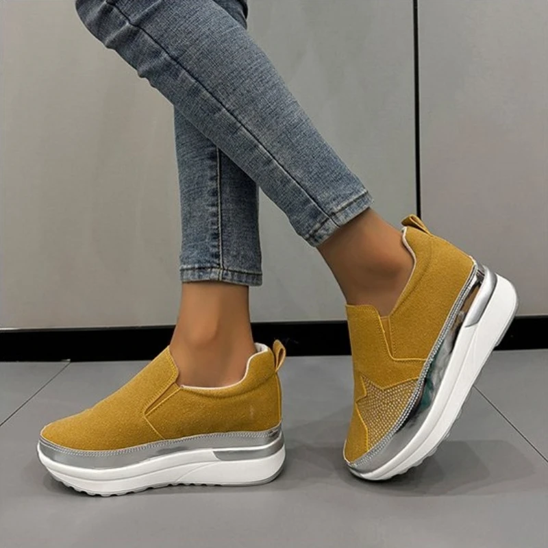 Fashion Women Shoe Autumn Large Lazy Shoe Platform Casual Loafers Comfort Allmatch Vulcanized Shoe Woman Sneaker Chaussure Femme