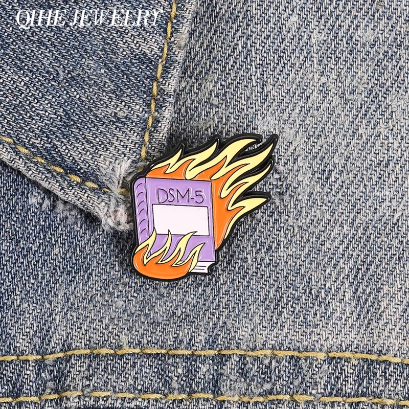 Pins de esmalte y broches de solapa con diseño 'Burning Books' según DSM-5, para protestar contra el TDAH, autismo y neurodiversidad, de salud mental, regalos de joyería para amigos