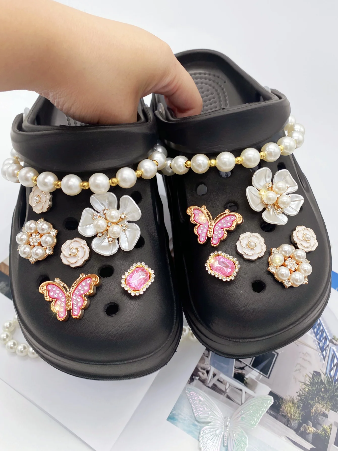 14 pieces of ABS pearl chain, camellia, ABS square pink diamond, pink dot diamond butterfly, ABS pearl flower shoe buckle DIY de