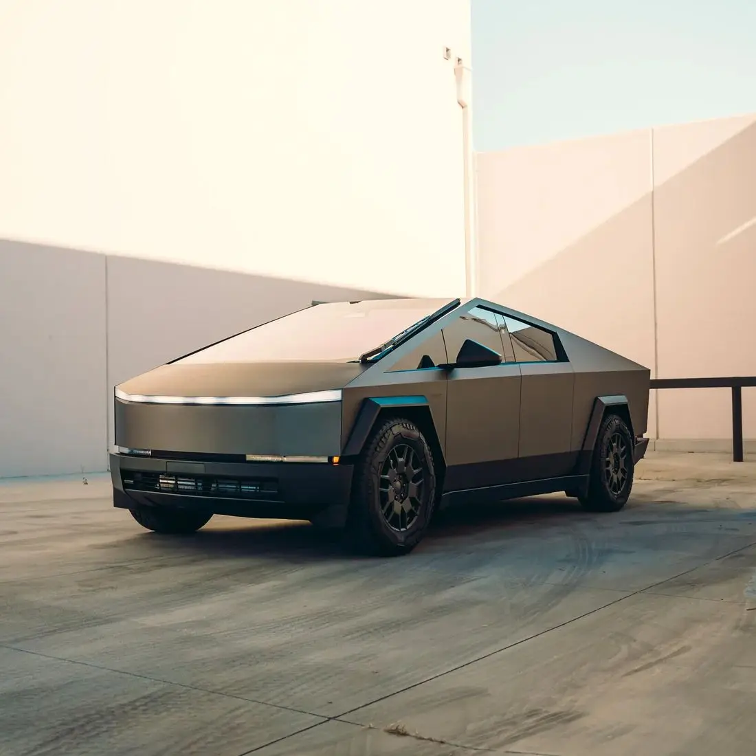 

Пленка для самостоятельной оклейки с эффектом изменения цвета Rock Gray для Tesla Cybertruck 2024-2026, предварительно нарезанная защитная пленка для кузова из ПЭТ, самоклеящаяся, автомобильный аксессуар