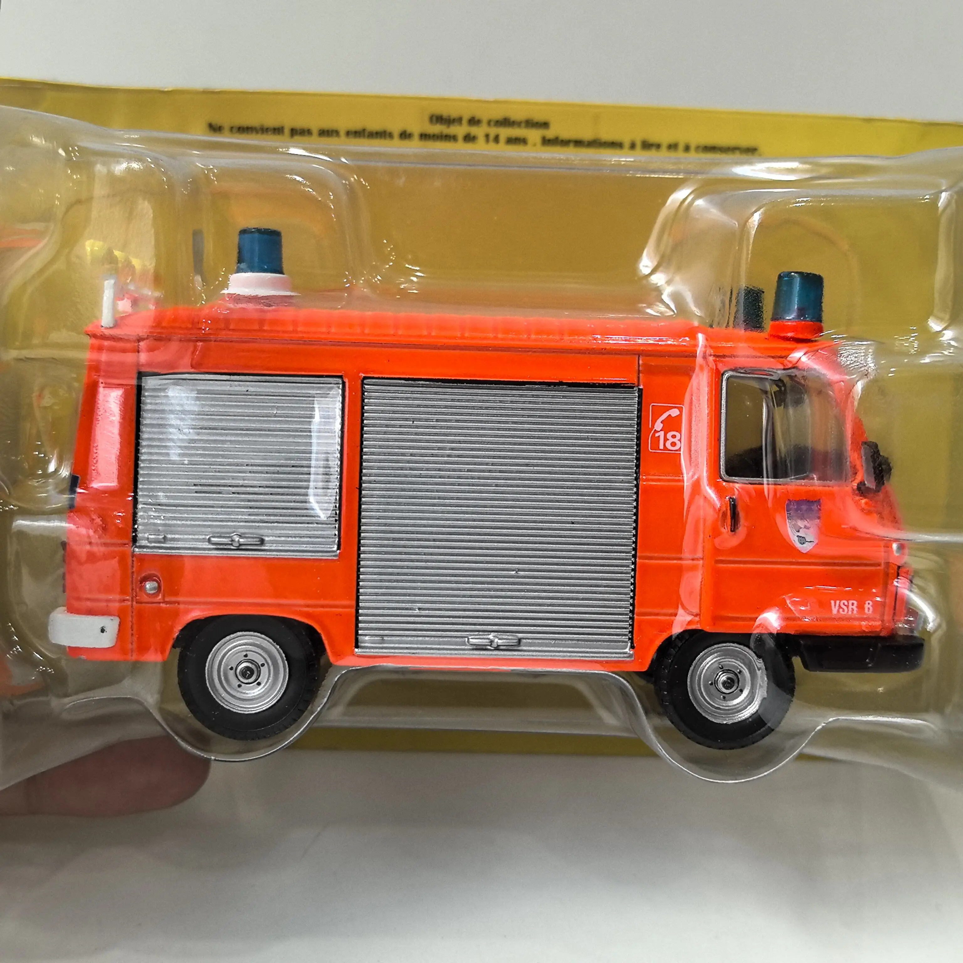 Diecast IXO 1:43 Scale PEUGEOT J9 Fire Engine Alloy Car Model
