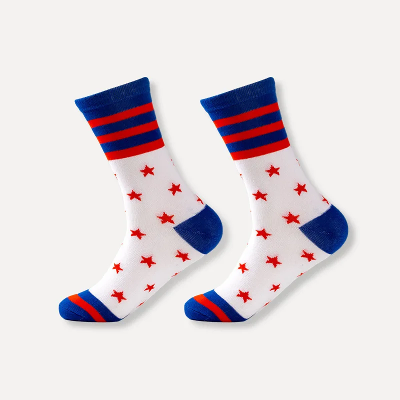 جوارب رجالية بعلم الولايات المتحدة الأمريكية الوطنية - تصميم النجوم والمشارب