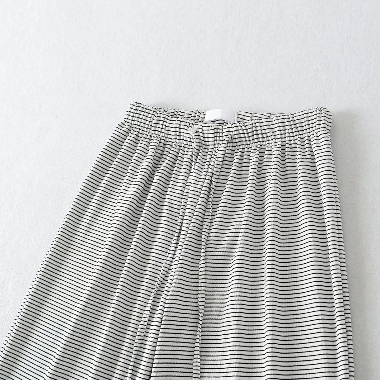 سراويل تقليدية عصرية للنساء مخططة عالية الخصر سراويل مستقيمة مرنة لخريف 2025 وصلت حديثًا من Ele Chic Bla W...