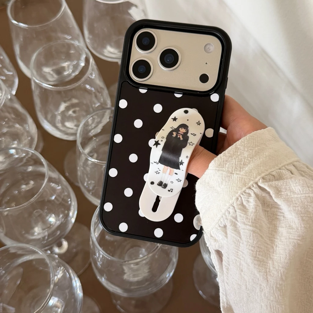 Tirita telescópica de chica de Anime con punto de onda blanco y negro de dibujos animados con soporte funda de teléfono para iPhone 17 16 15 14 Pro Max Air