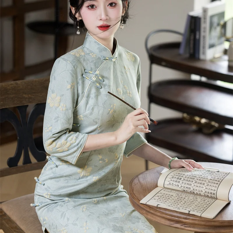 pink-suede-mid-length-svel-vintage-republic-sle-young-women's-daily-wear-floral-print-qipao