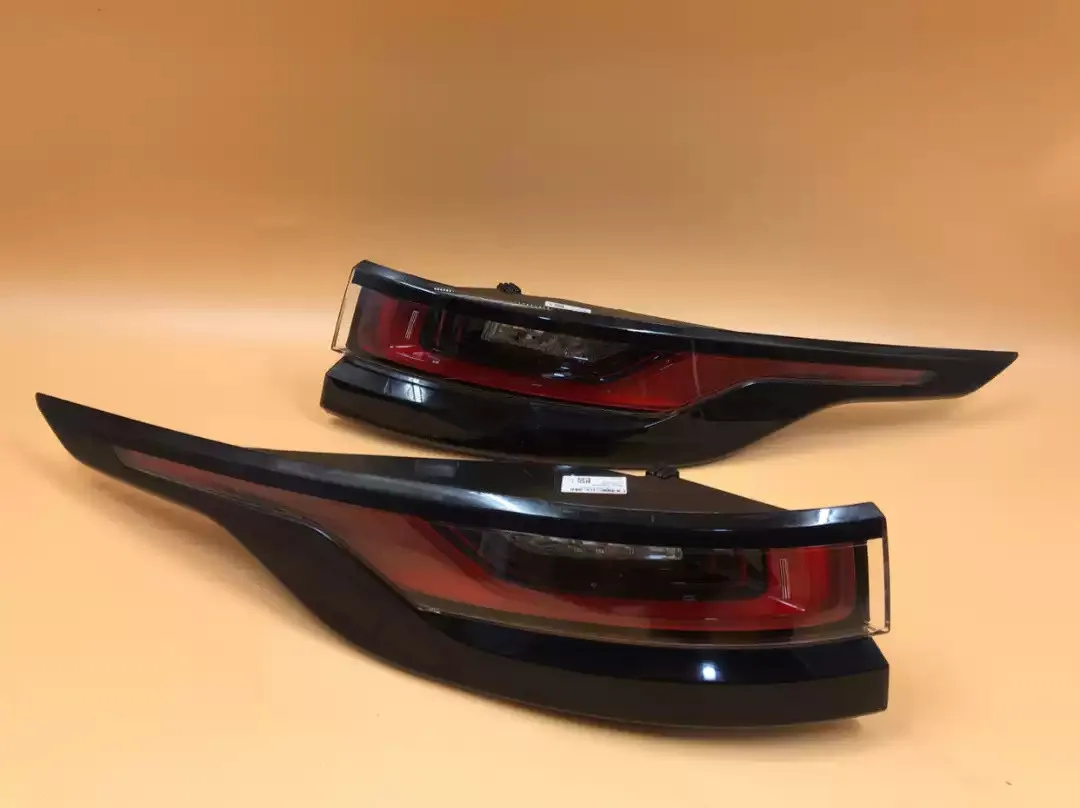 

Suitable for Car Led Rear Lamp Taillight Tail Light for Land Rover Range Rover Velar Brake Driving Reversing Lamp Turn Signal