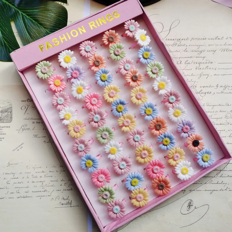 Lovely 20Pcs/Lot Children\'s Cartoon Rings Opening Jelly Color Finger Ring Kid Baby Girl Boy Resin Jewelry Charm Gift