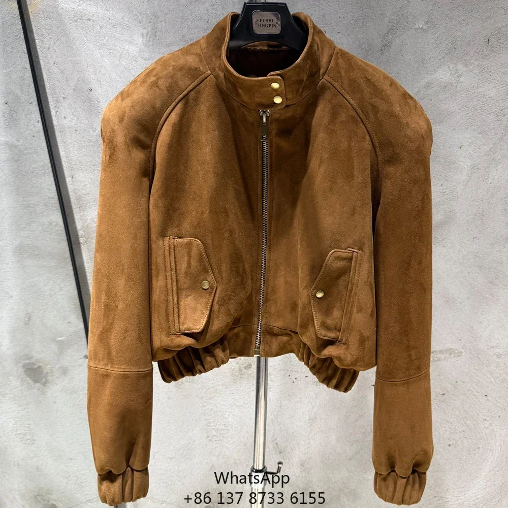 

Новая модель укороченной куртки-бомбера из натуральной замши для женщин