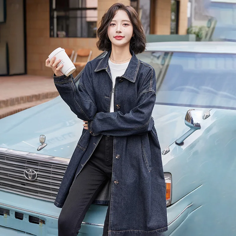 แจ็คเก็ตยีนส์แขนยาวหลวมฤดูใบไม้ผลิฤดูใบไม้ร่วง เสื้อโค้ทเย็บปะติดปะต่อปกลําลองบาง ๆ ที่ทันสมัยและสง่างามสําหรับสุภาพสตรี