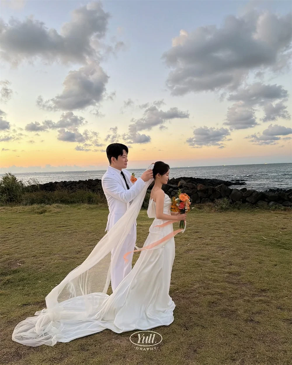 SPRAYING Elegante abito da sposa in raso avorio Corea Servizio fotografico O Collo Sirena Abiti da sposa lunghi Corsetto personalizzato nnegolare 2026