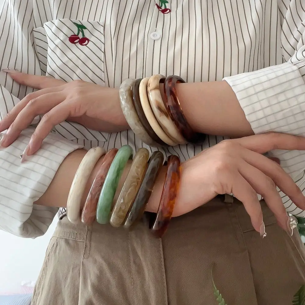 Vintage Smudged Fine Bangles Smooth Round Colorful Resin Bracelets Thin Exaggerated Wrist Bracelets