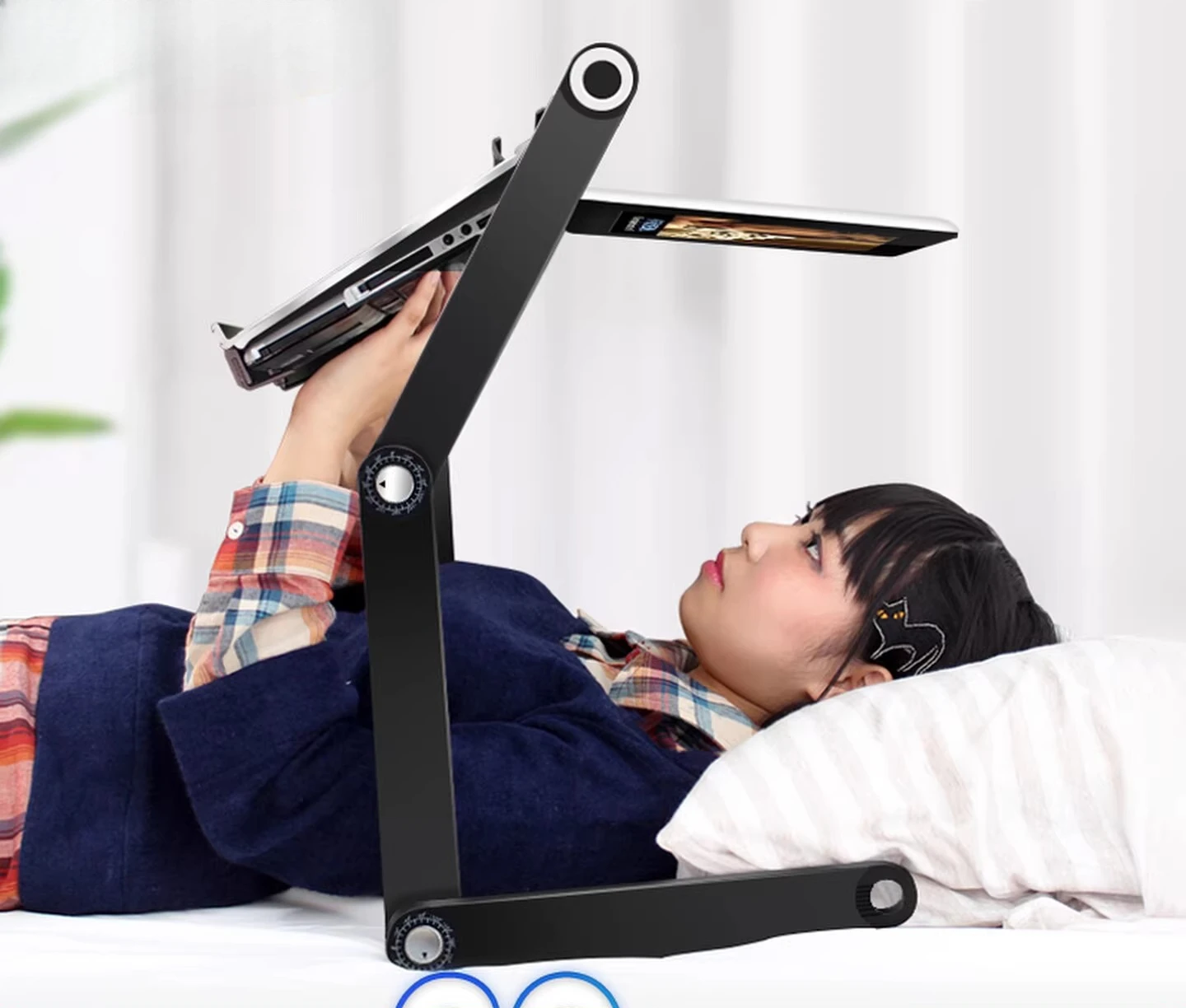 

Foldable Laptop Stand for Bed Lightweight Computer Desk Office Work Study Reading Notebook Holder