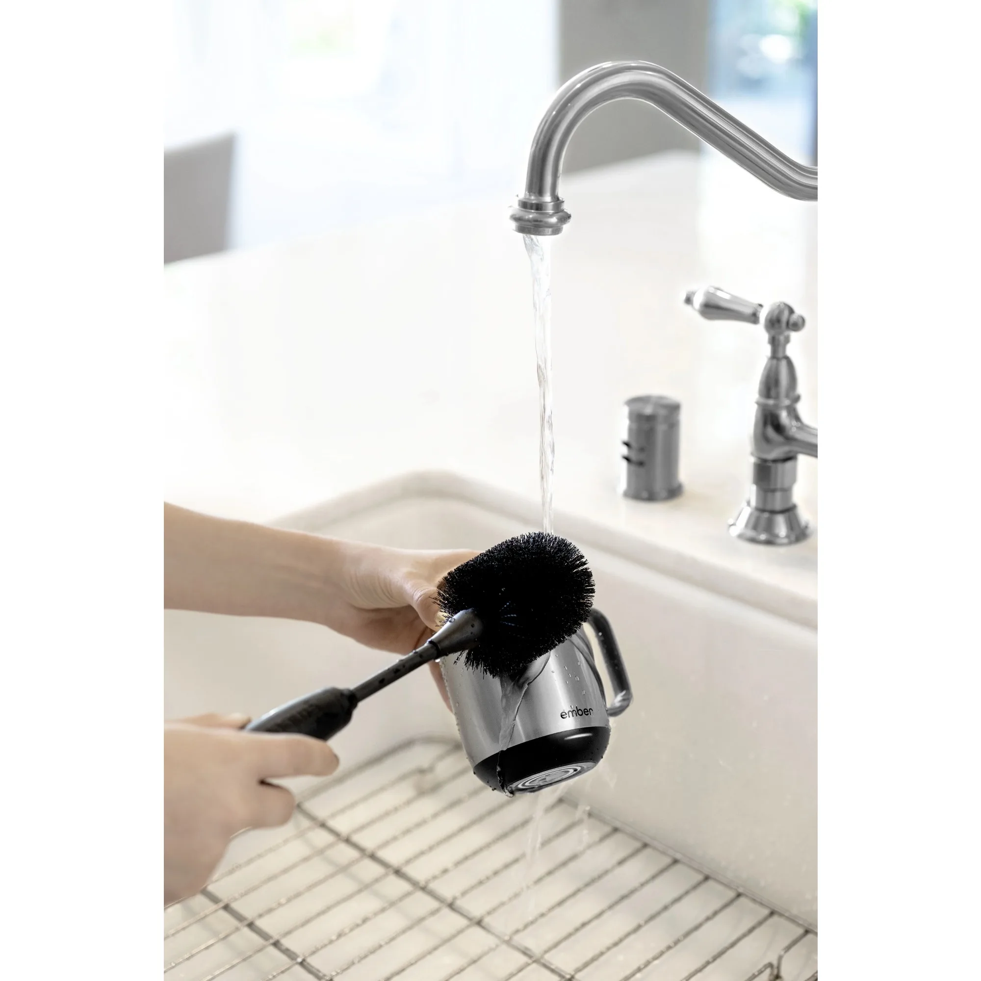 أدوات تنظيف فرشاة تنظيف الأكواب من إمبر