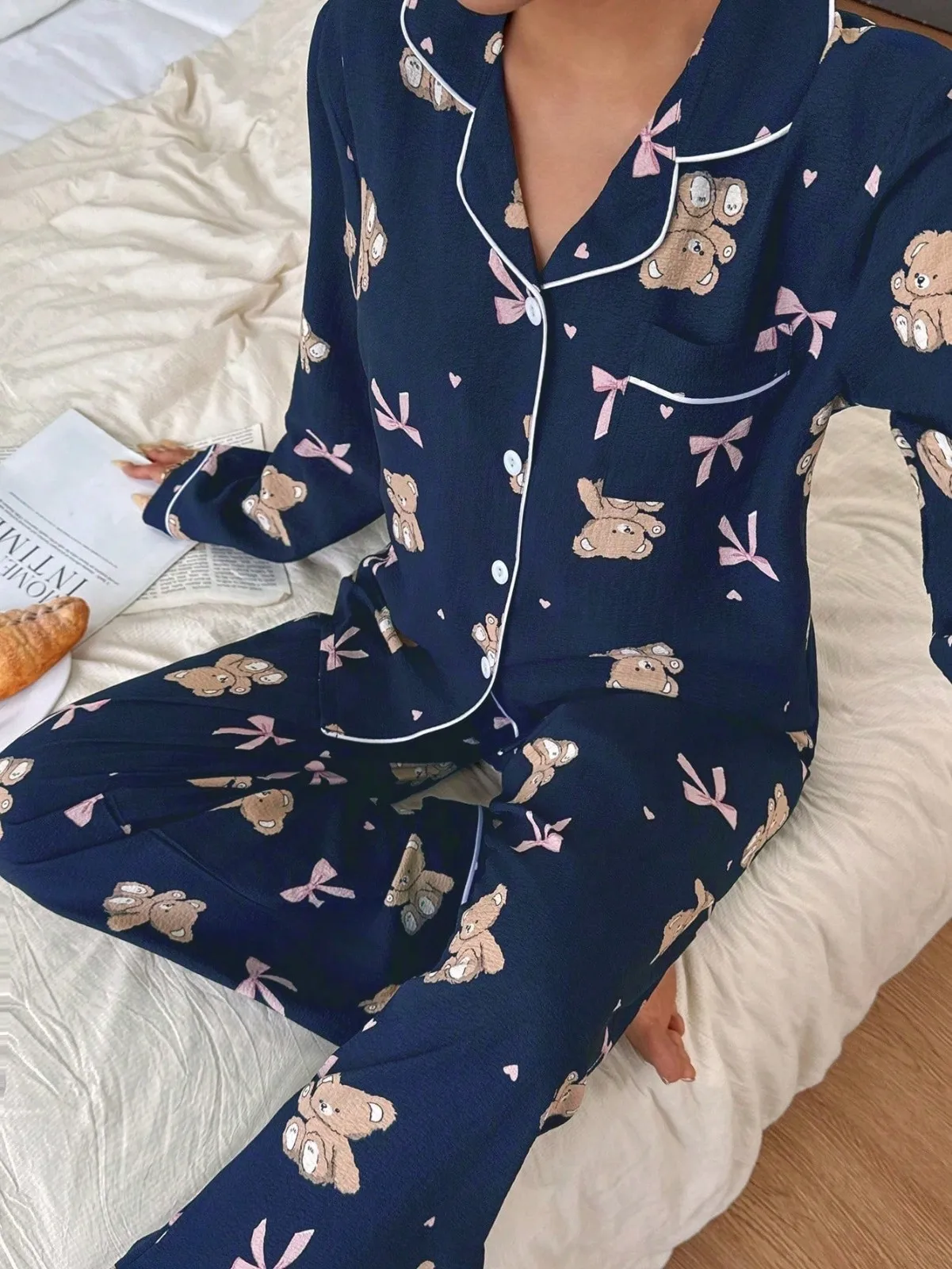 Cute Bear Bow Pattern Women 2 Piece Pajama Sets Loungewear Set Bubble Crepe Long Sleeve Top Pants Pajamas Soft Comfort Nightwear