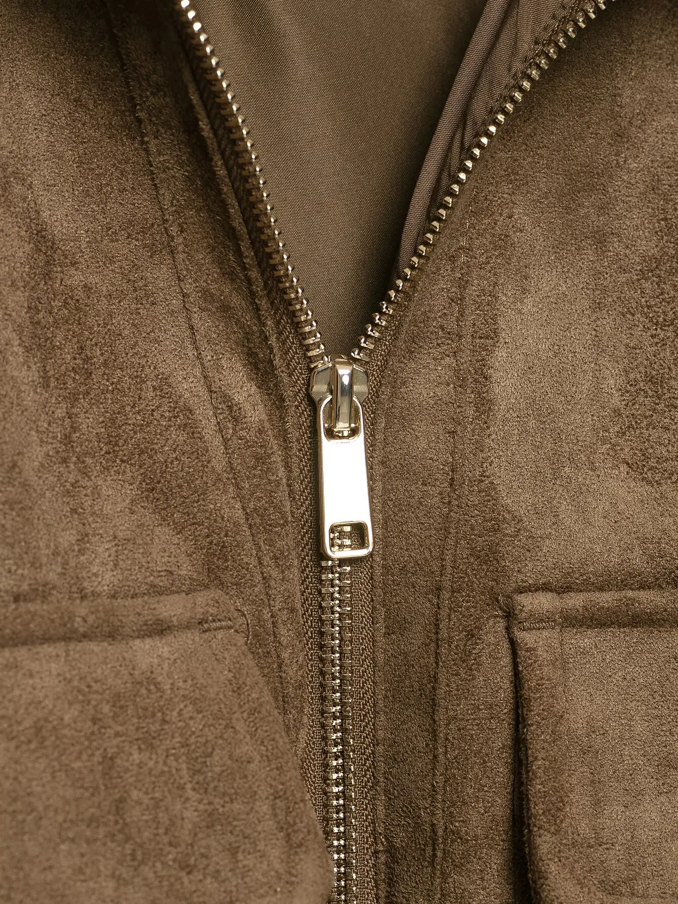 TFMLN Damen Kunstwildlederjacke, einfarbig, schmale Passform, hoher Kragen, lange Ärmel, Reißverschlusstaschen, elastischer Saum, Mantel, Herbstjacken 2026, neu – Detail 9