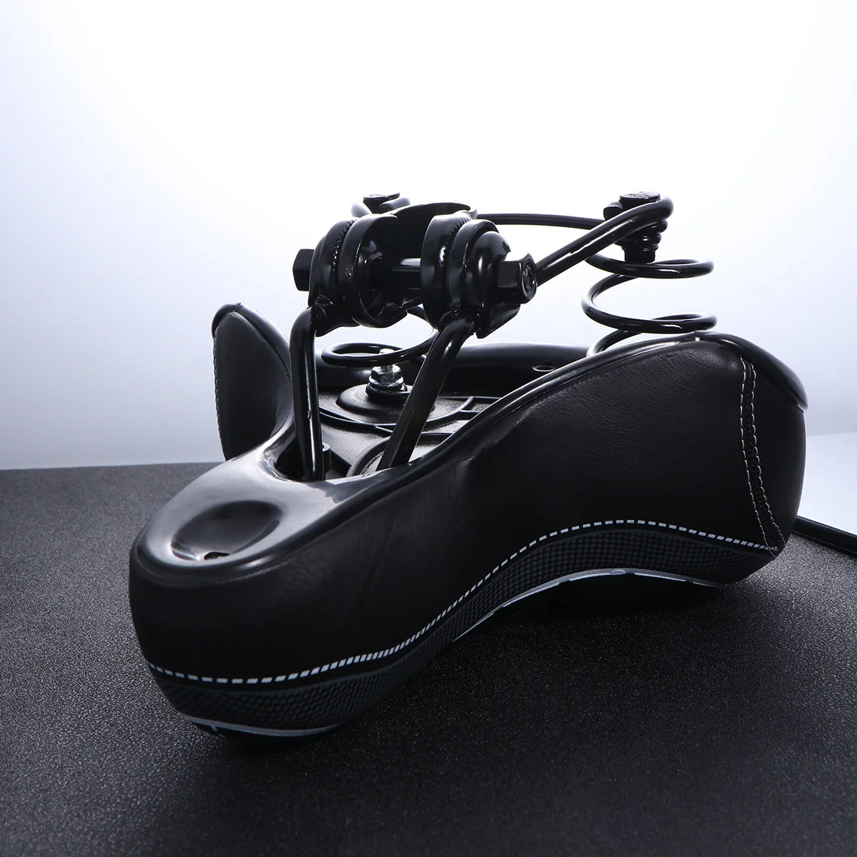 

Mountain Bike Cushion Saddle Seat Mat Black Sturdy Steel Bottom Water Resistant Seat Pad Comfortable Groove Design Support