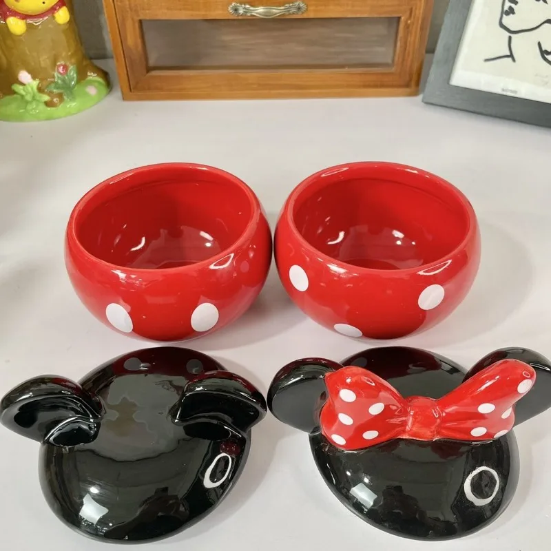 Disney Mickey and Minnie Dolls Cute Cartoon Ceramic Storage Jars Kawaii Model Toys Creative Home Ceramic Decorations Wholesale