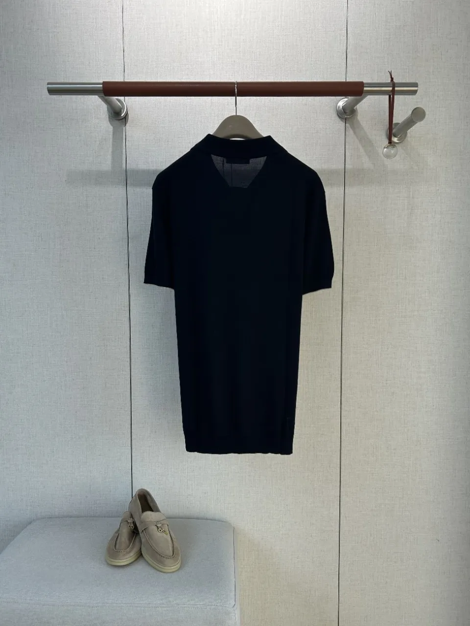 Mens Old Money Style Minimalist Cuban Collar Casual Knit Short Sleeve Draping Skin Friendly Soft Casual Polo Shirt For Men  l