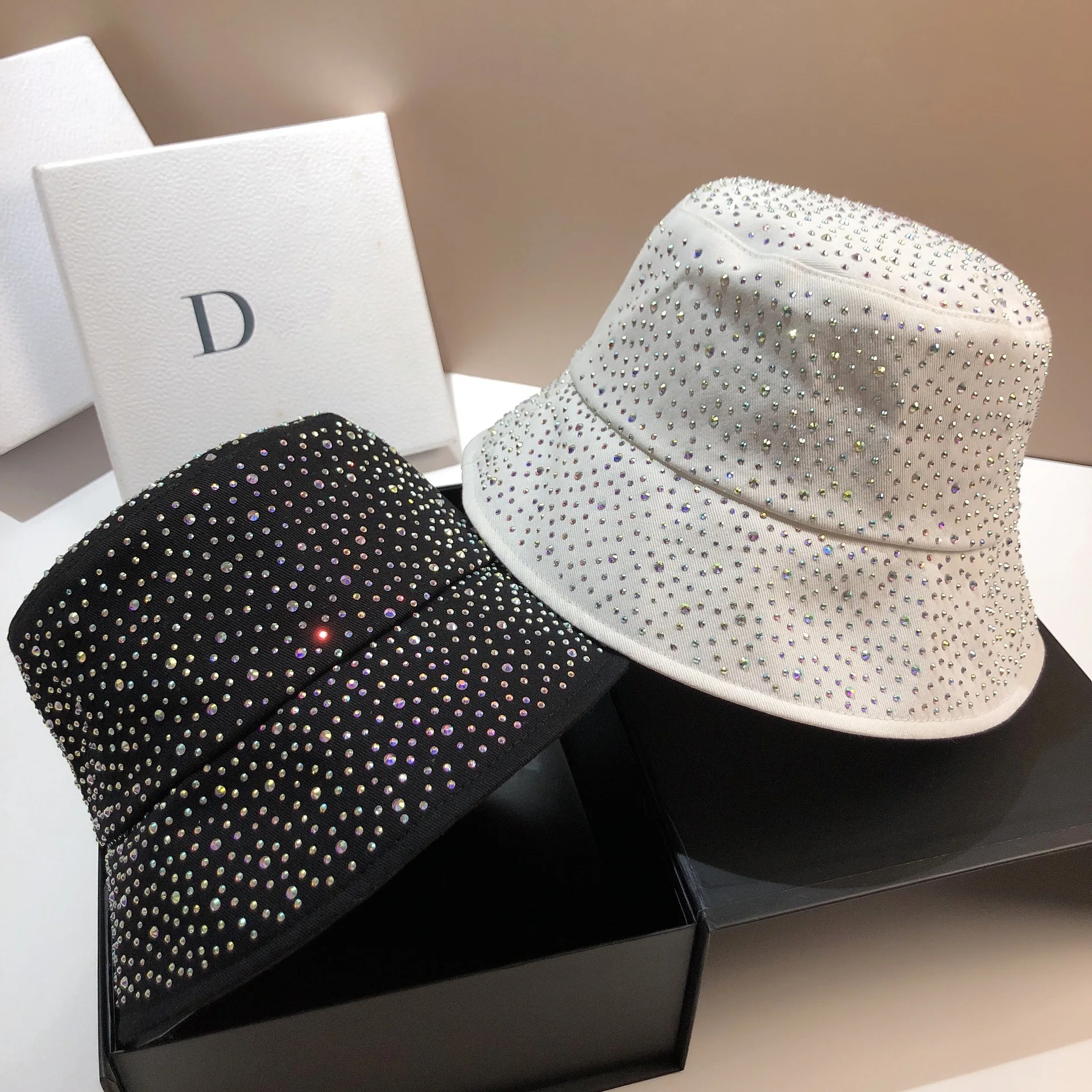 Super Shiny Full Diamond Colored Diamond Fisherman Hat Light Luxury Ladies Hat Summer Fashion Sun hat Sombreros Casual Basin Hat