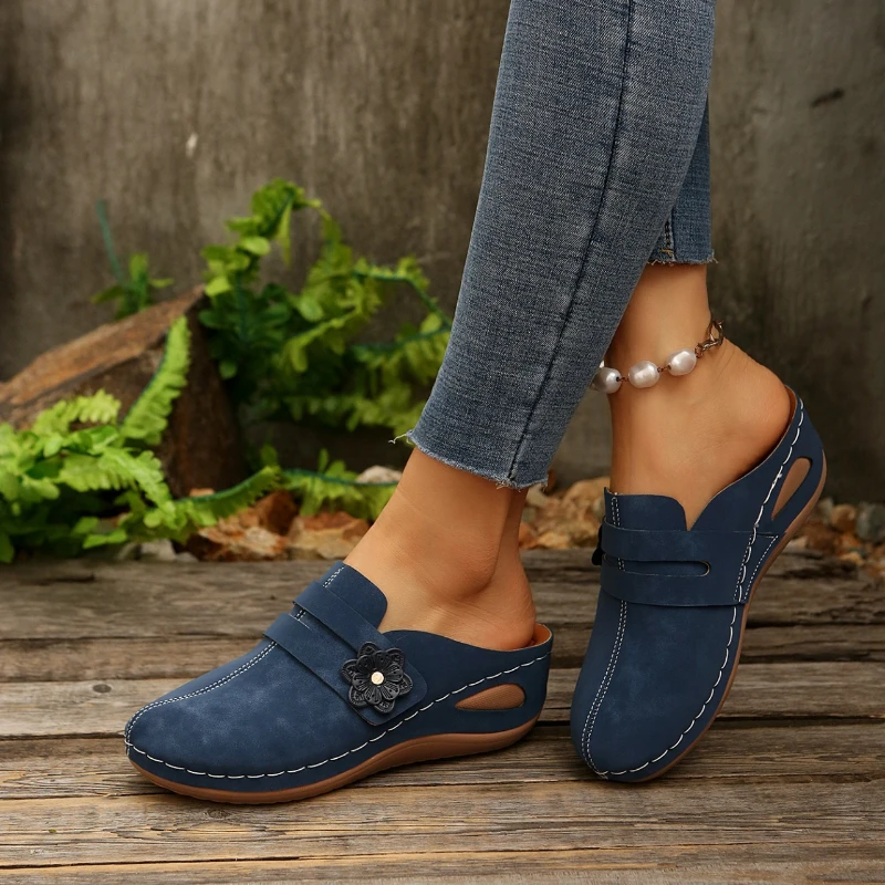 2026 neue frauen Einfarbig Klassische Retro Dicken Boden Sandalen Outdoor Einfache Mode Casual Sandalen